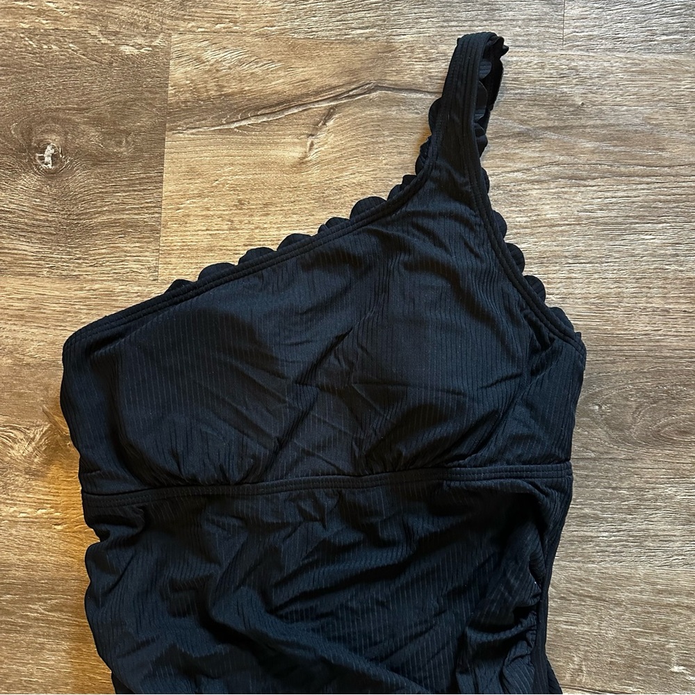 CHARMO Black One-Shoulder Maternity Swimsuit - Picture 3 of 8